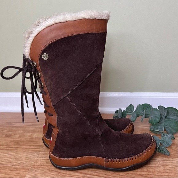 The North Face Shoes - The North Face • Janey PrimaLoft 200 Gram Insulated Moccasin Snow Boots • Size 7